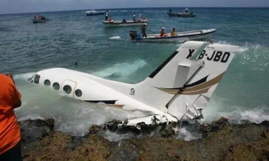 墨西哥中部急救飛機墜毀致4人死亡